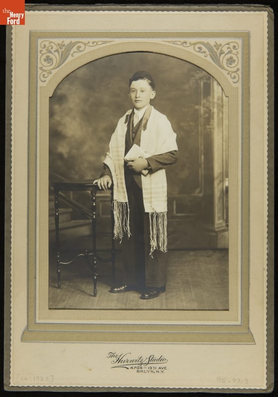 thf289749