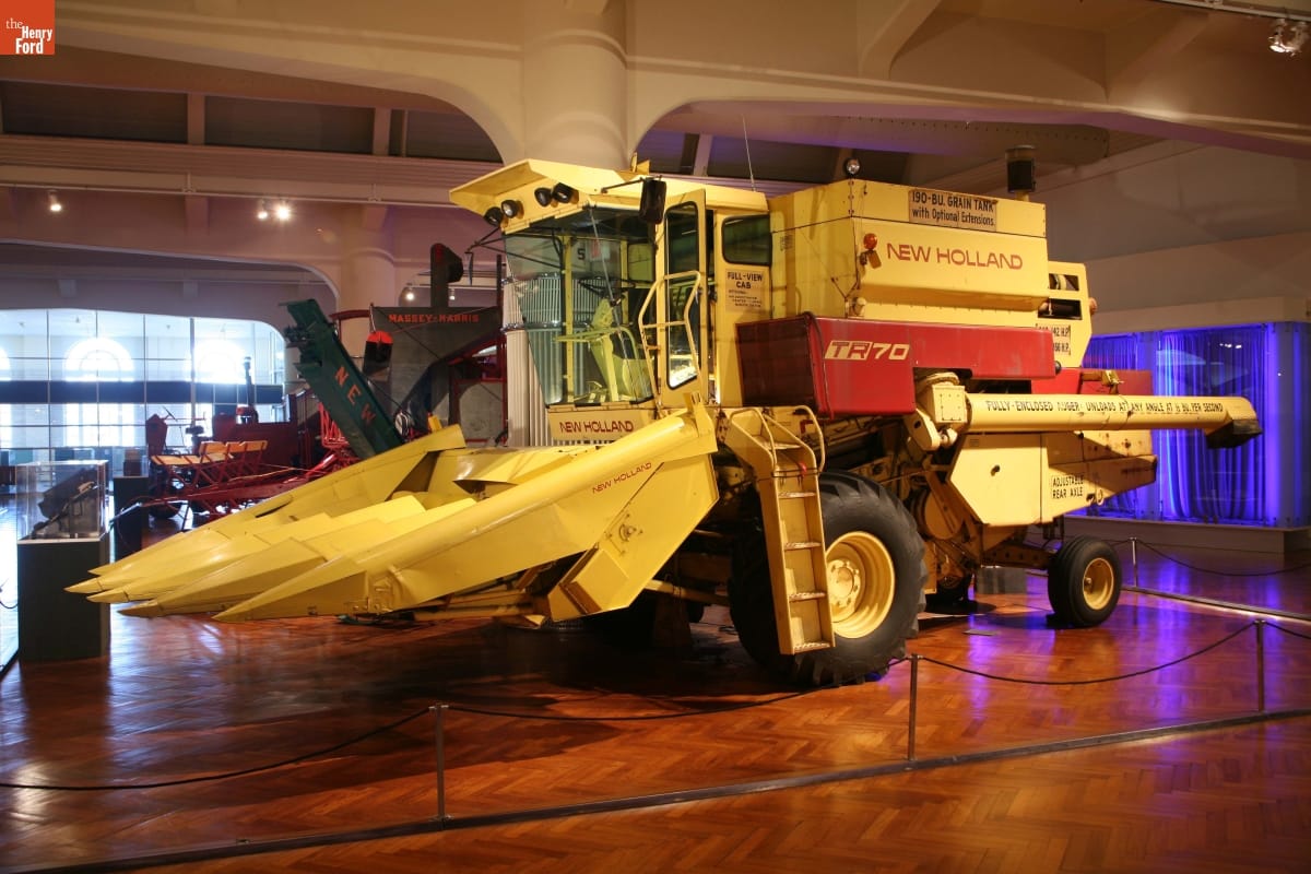 thf57471 New Holland TR70 Axial Flow Combine