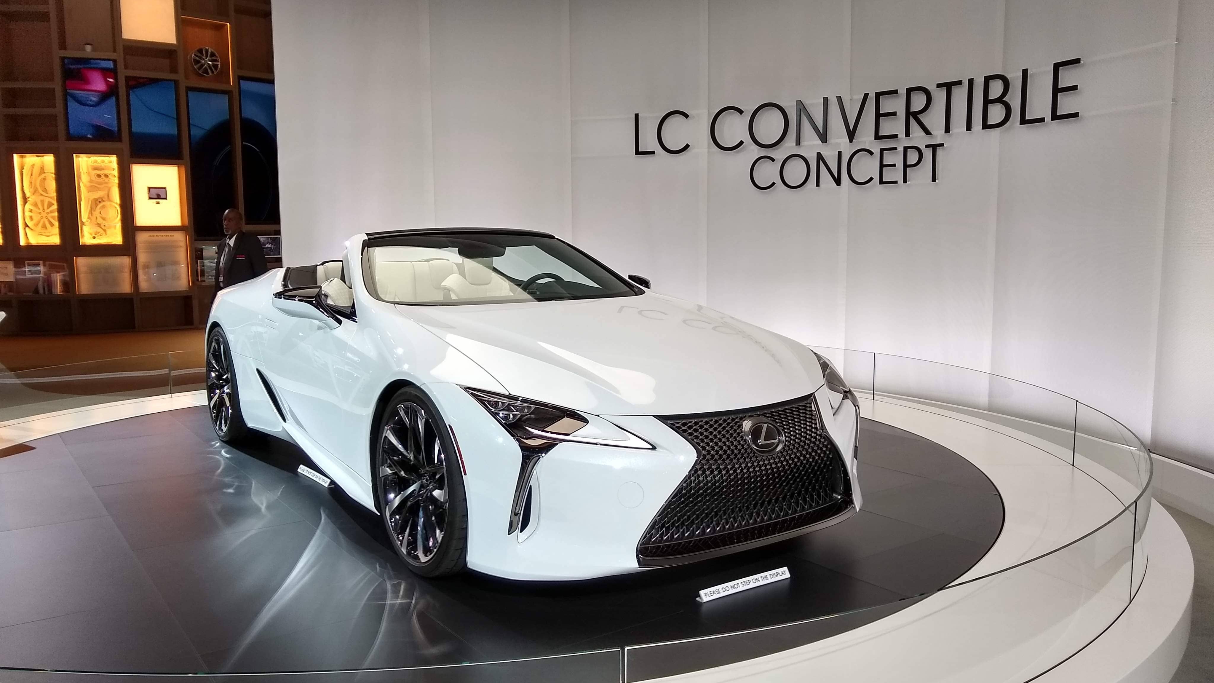naias1 naias1